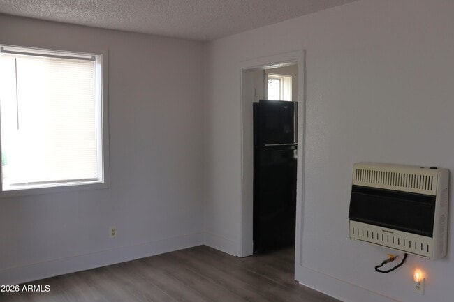 Photo - 540 Graham Pl