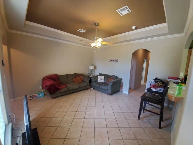 Photo - 3/3 duplex with washer/dryer and fenced yard!!