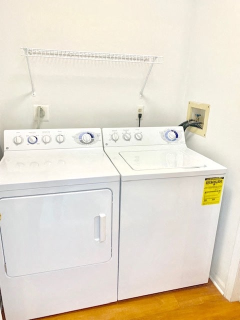 A private in-home laundry is just one of the many luxuries that you have --like skylights, whirlpool tubs, crown molding.... - Covington Club Luxury Homes