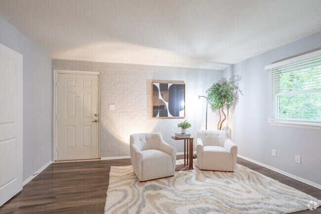 2BR, 1BA - 880SF - Living Area - Arbors at Cary