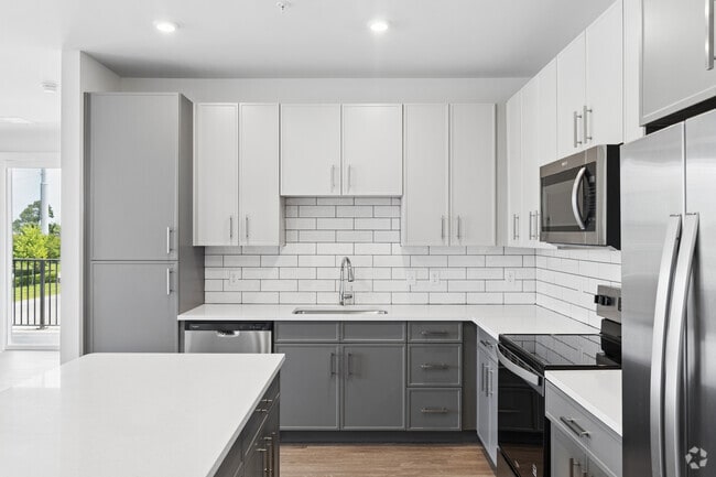 B4 - 2BR, 2BA - 1,230SF - Kitchen