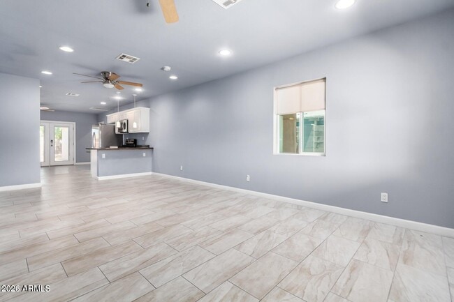 Photo - 1636 E Whitton Ave