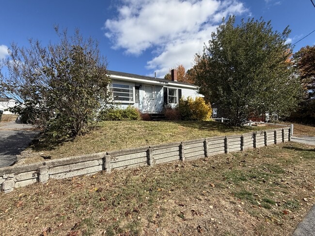 Building Photo - 66 Memory Ln