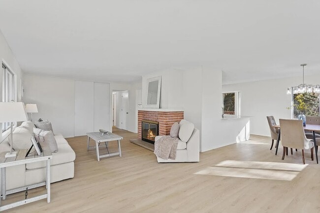 Photo - 14085 85th Pl N