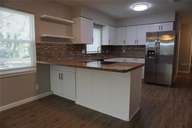 Photo - 9101 3rd St N