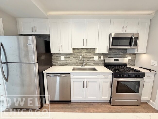 Photo - 4111 N Lincoln Ave Unidad 1