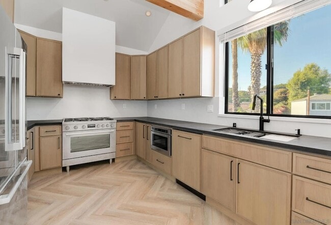 Photo - 9243 Southern Rd