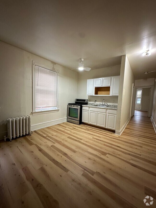 Building Photo - 1330 W Hunting Park Ave Unit 3 Rental