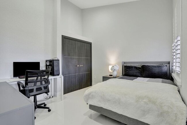 Photo - 6584 Villa Sonrisa Dr