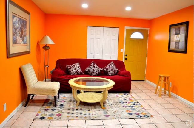 Building Photo - 8871 Belmont St Rental