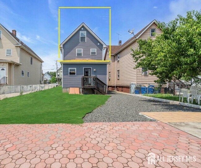 66 Atlantic St