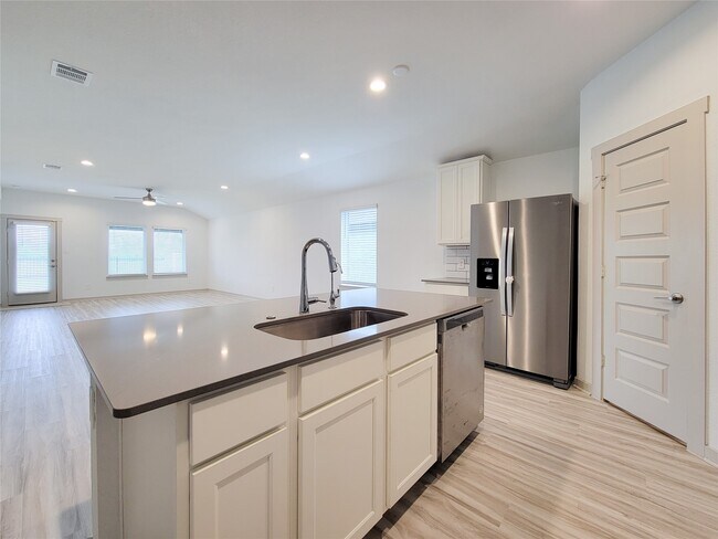 Photo - 7015 Halifax Harvest Ln