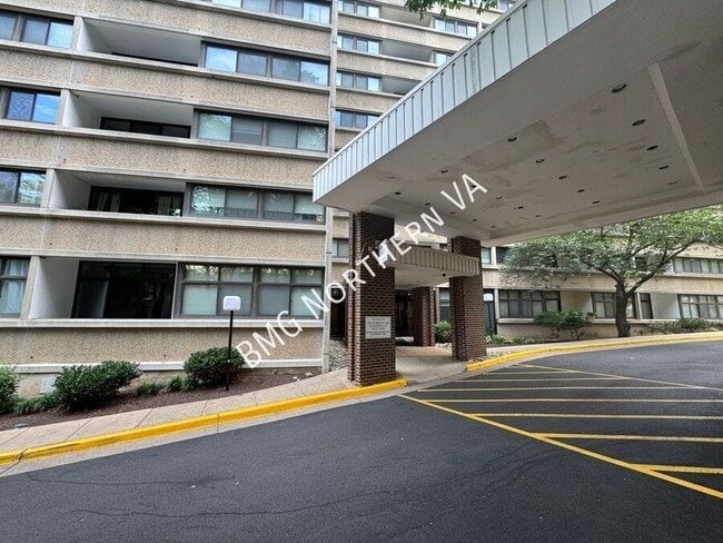 Building Photo - 5911 Edsall Rd