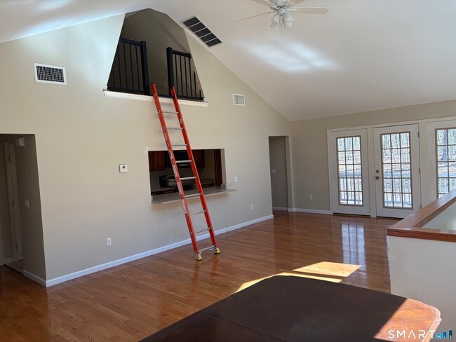 Photo - 149 Salem Rd