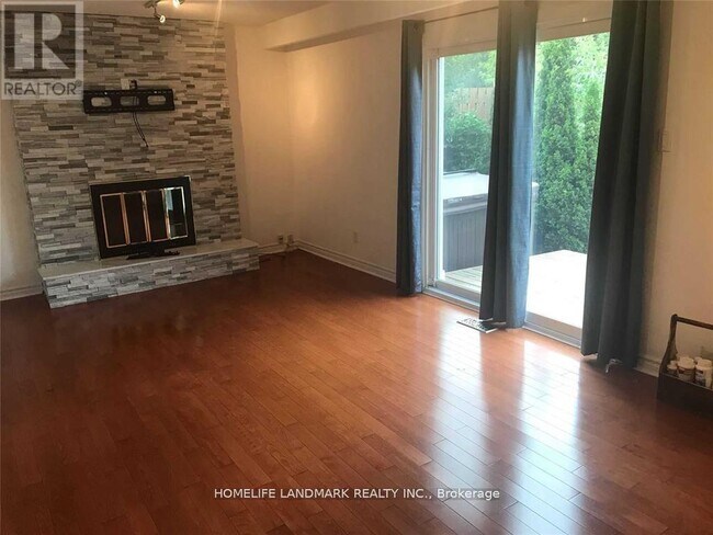 Photo - 1431 Livingston Rd