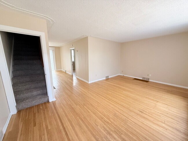 Photo - 5BR Home with Fenced Backyard, Firepit & Bonus Space