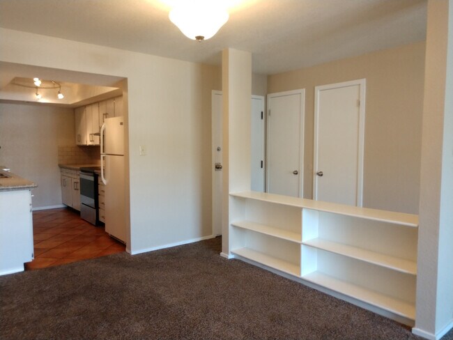 Photo - Downtown Deluxe 2 bd Penthouse! Views! NO HIDDEN FEES!
