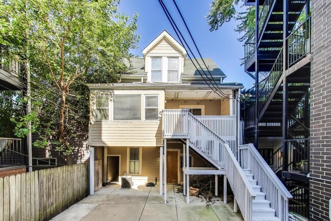 Building Photo - 2643 N Mildred Ave Rental