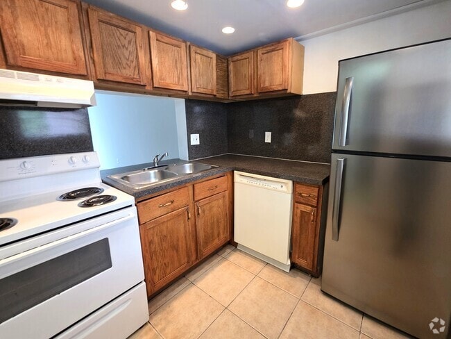 Building Photo - 2800 NW 56th Ave Rental
