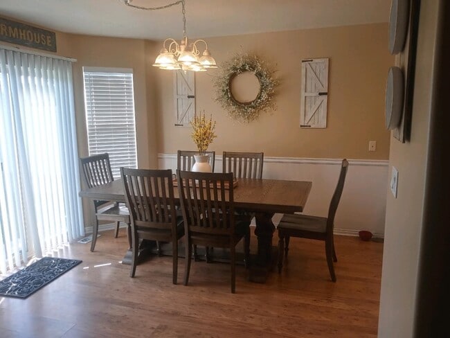 Photo - 311 W Harvest Moon Dr