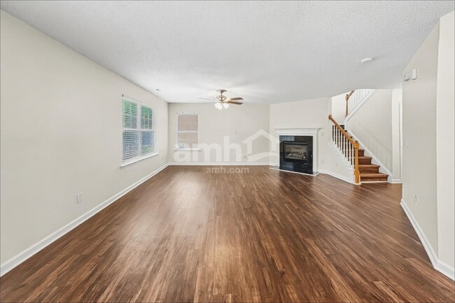 Photo - 8836 Laurel Run Dr