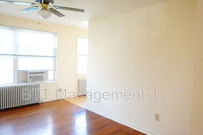 Photo - 8400 Greenwood Ave Unit #4
