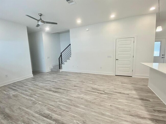 Photo - 6809 Montana St Unit 2