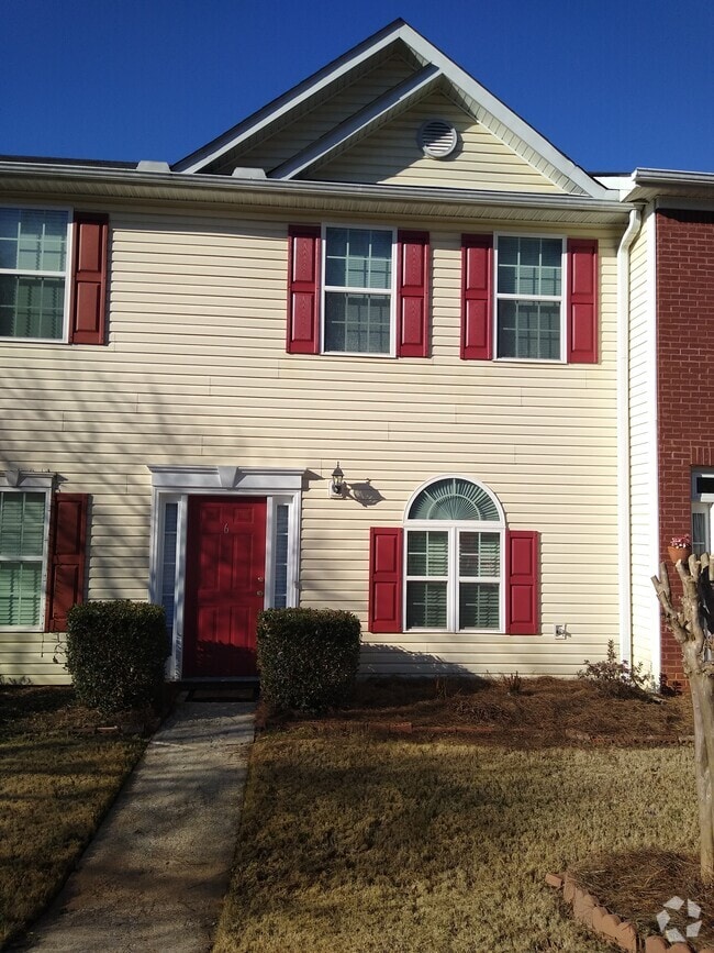 Front of Rental Unit - 4210 Oakwood Rd Unit C6 Rental