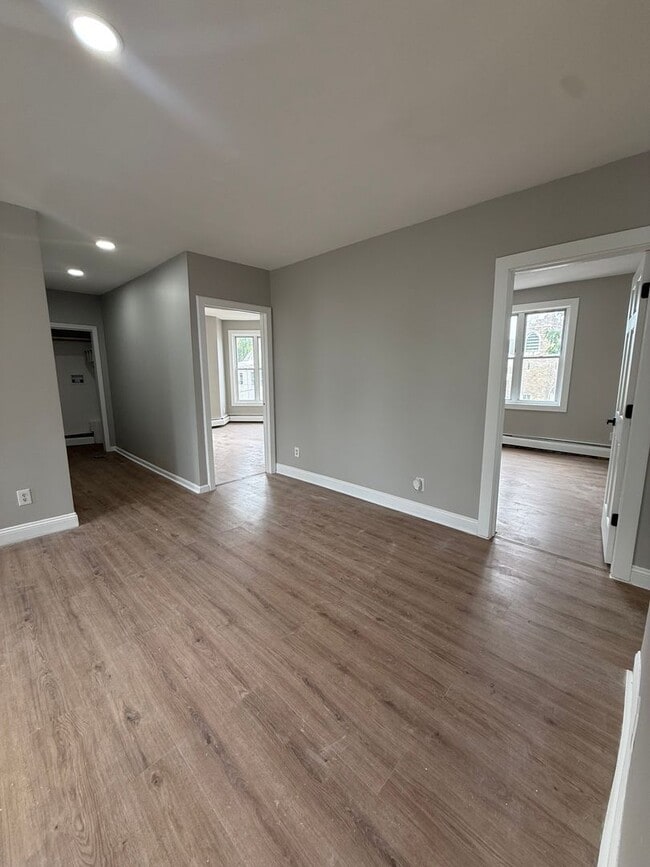 8 Emmons Pl Unit 2nd Floor