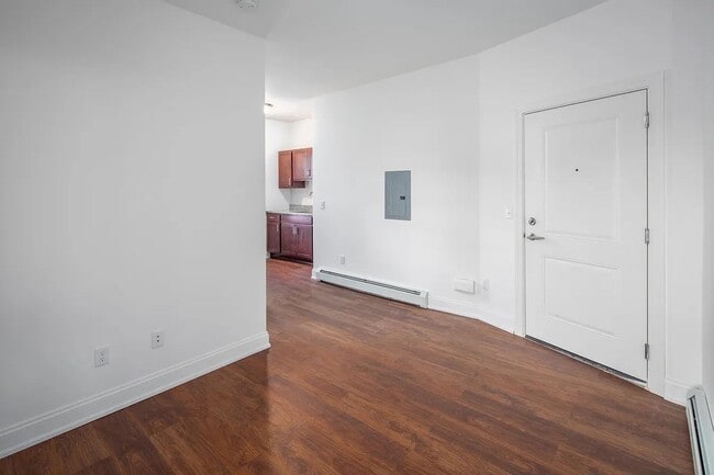 Photo - 476 Terrace Blvd