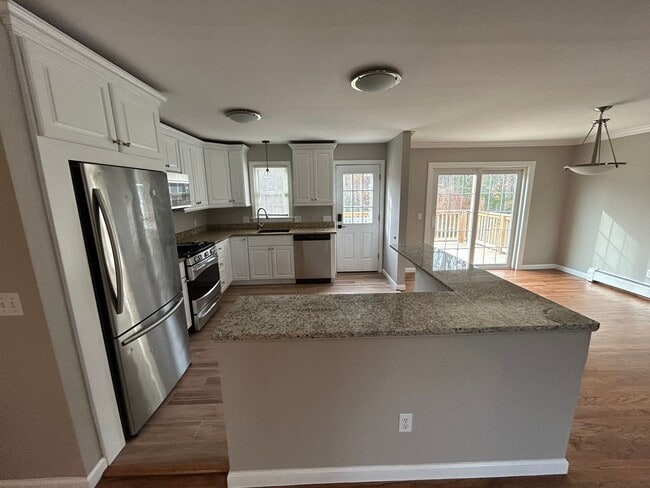 Photo - 3BR/2.5BA Home In Torrington