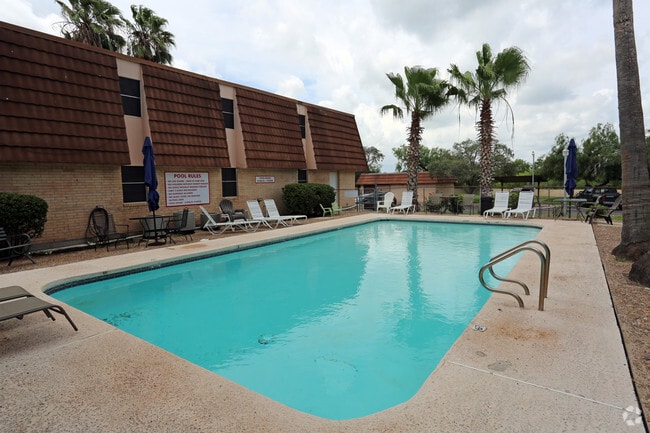 Photo - Arroyo Apartments