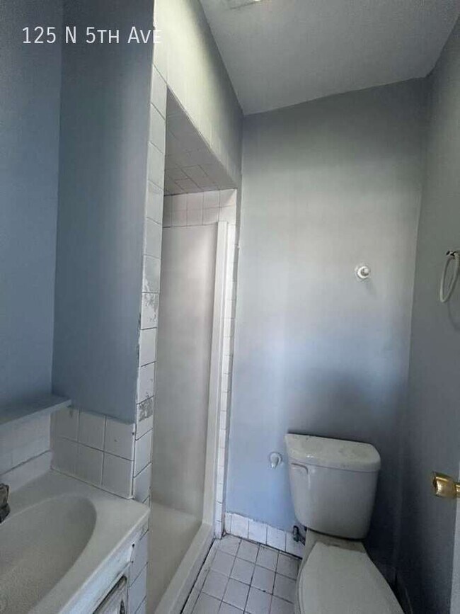 Photo - 125 N 5th Ave