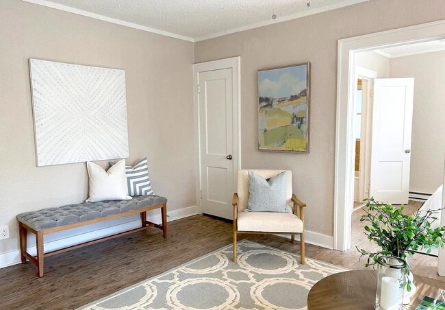 Photo - 301-307 N Gladstone Blvd - 307-32