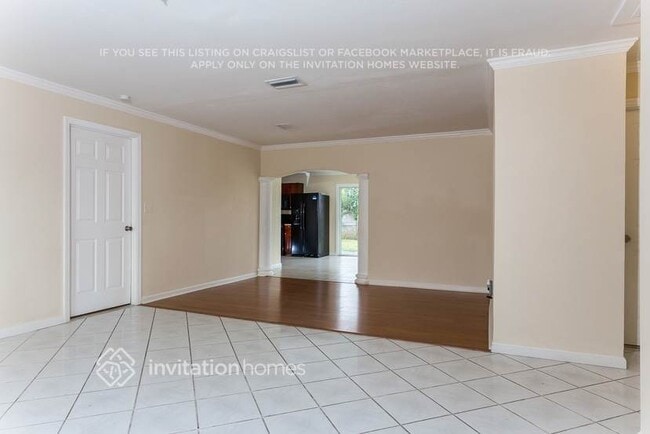 Photo - 5581 S 36th St