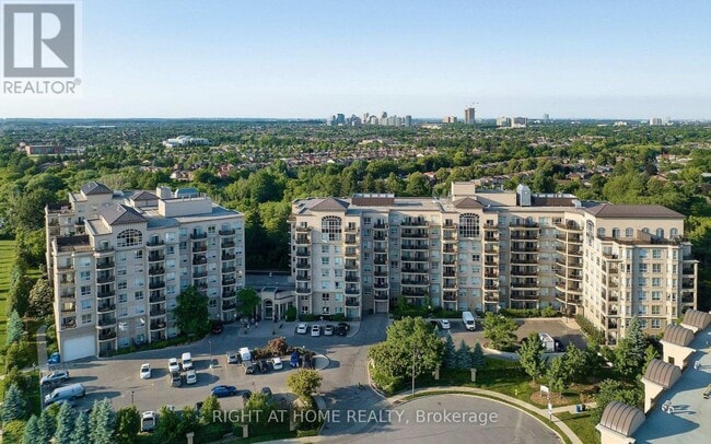 8 Maison Parc Ct Unit 305