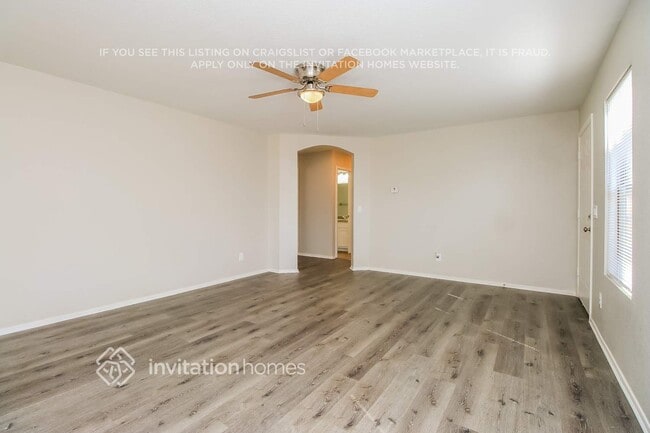 Photo - 10933 E Clovis Ave