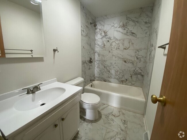 Building Photo - Convenient 2BR Rental Near Amenities: Your...