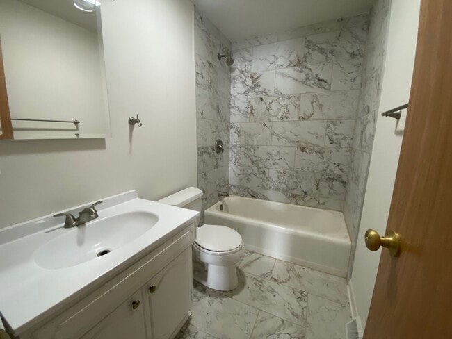 Convenient 2BR Rental Near Amenities: Your... - Convenient 2BR Rental Near Amenities: Your...