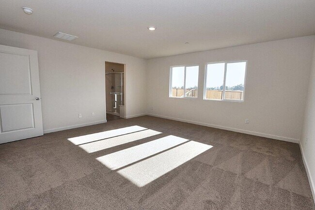 Photo - Beautiful Lincoln Home Available in May!