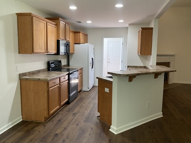 Photo - 1540 Bradley Blvd