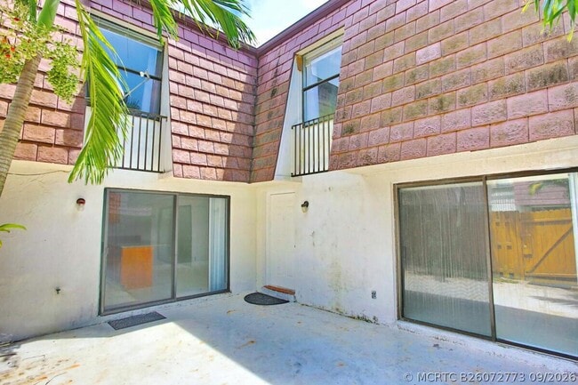 Photo - 7531 Courtyard Run E