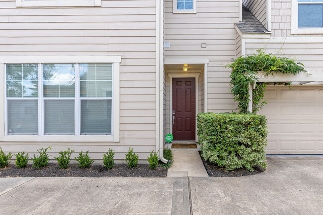 Photo - 5208 Petty St