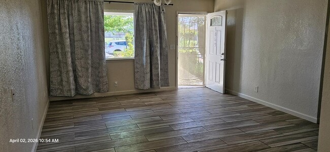 Photo - 3069 Thompson Ave