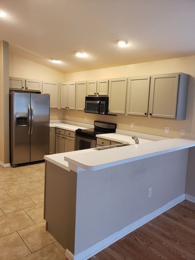Photo - 31316 Triborough Dr