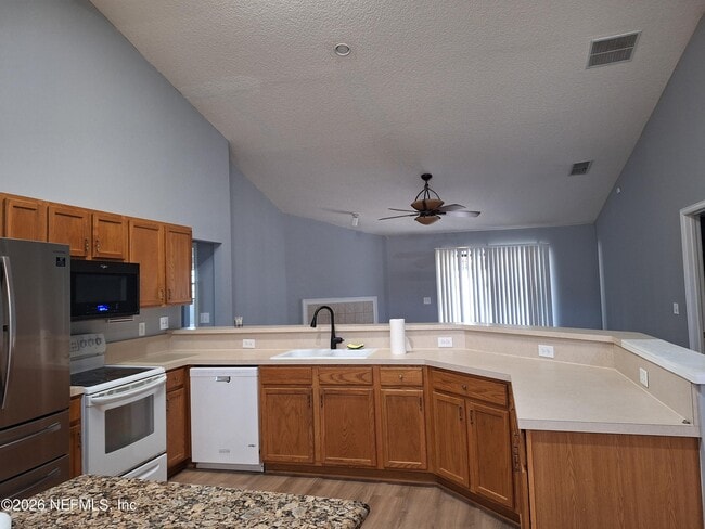 Photo - 513 White Jasmine Way