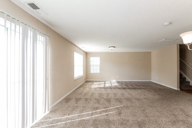 Photo - 10520 Pickerel Ln