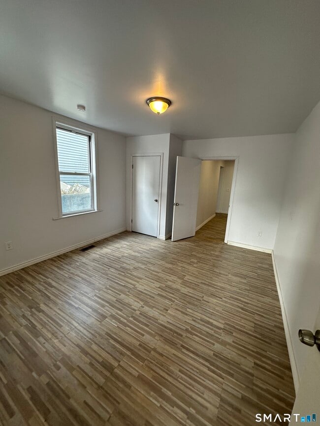 Photo - 153 Ward St