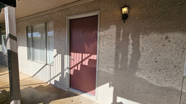 Photo - Don't miss this Eastside 2 bedroom/1 bath apartment home! **Move in Special** Unit Bev1622-17