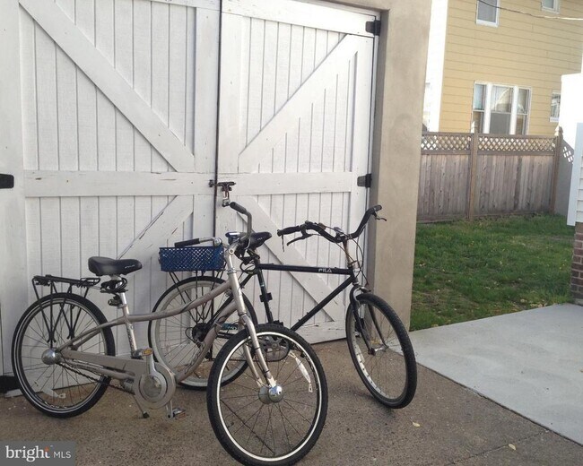 Photo - 7103 Ventnor Ave